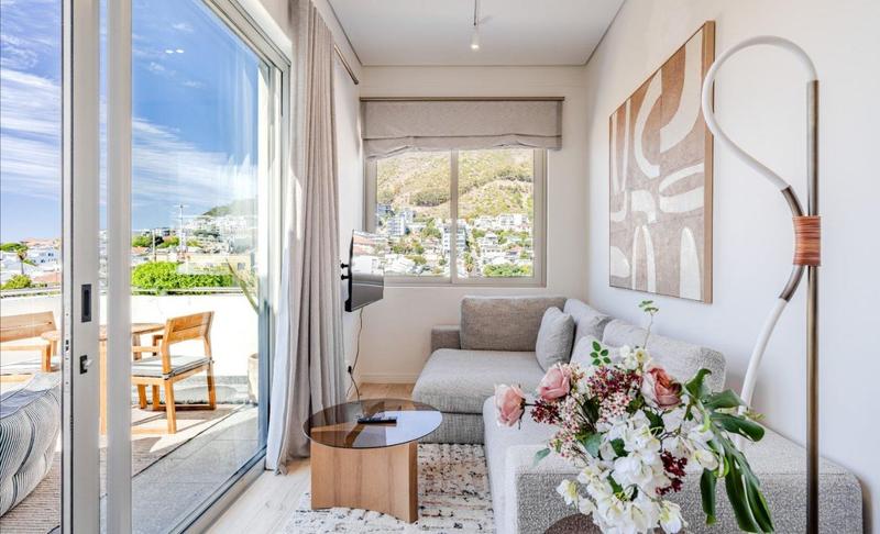 2 Bedroom Property for Sale in Sea Point Western Cape